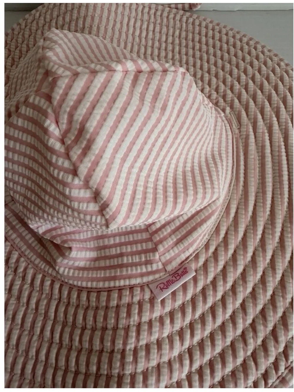 Ruffle Butts Pink and White Striped Baby Sun Hat Sz 0-12 months Like New